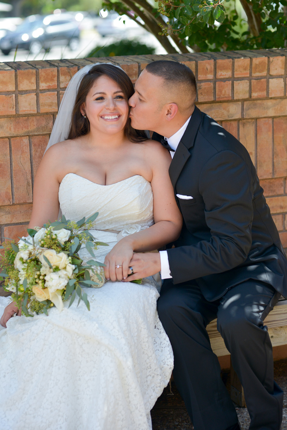 Austin-wedding-photography-texas-selma-kiss-02